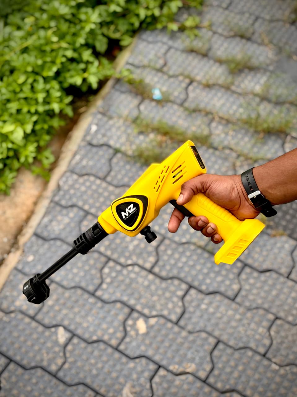 Portable Cordless Electric Spray Gun Kit with Rechargeable Battery