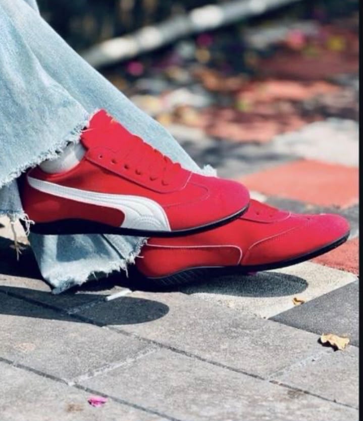 SHOES